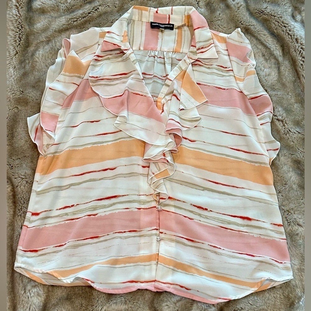 Ladies size medium Karl Lagerfeld short sleeve ruffle blouse​​​​​